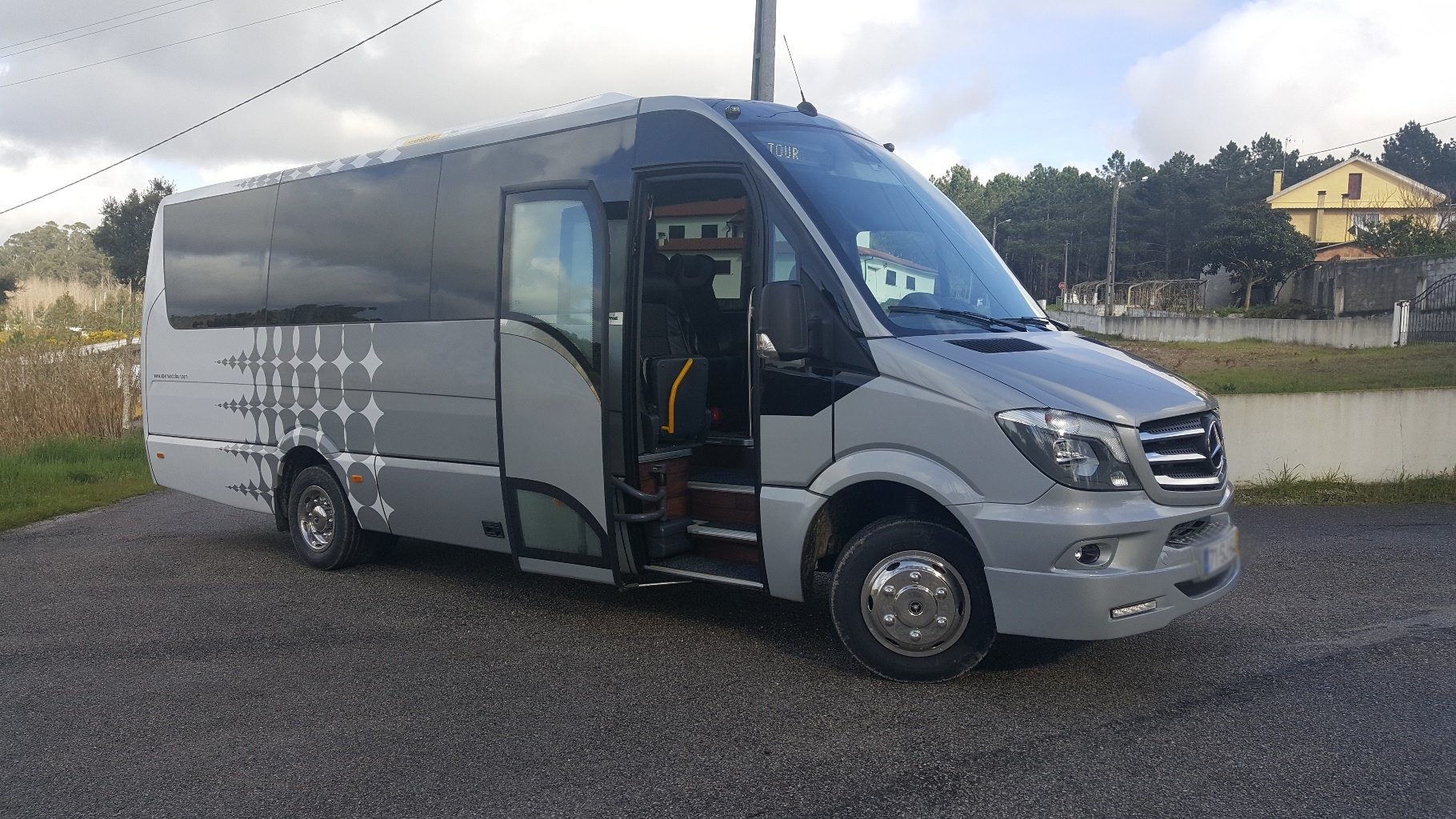 Private Minibus 9-24 pax